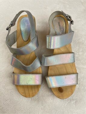 Cooperative Holographic Multi-Color Strappy Women’s Sandals